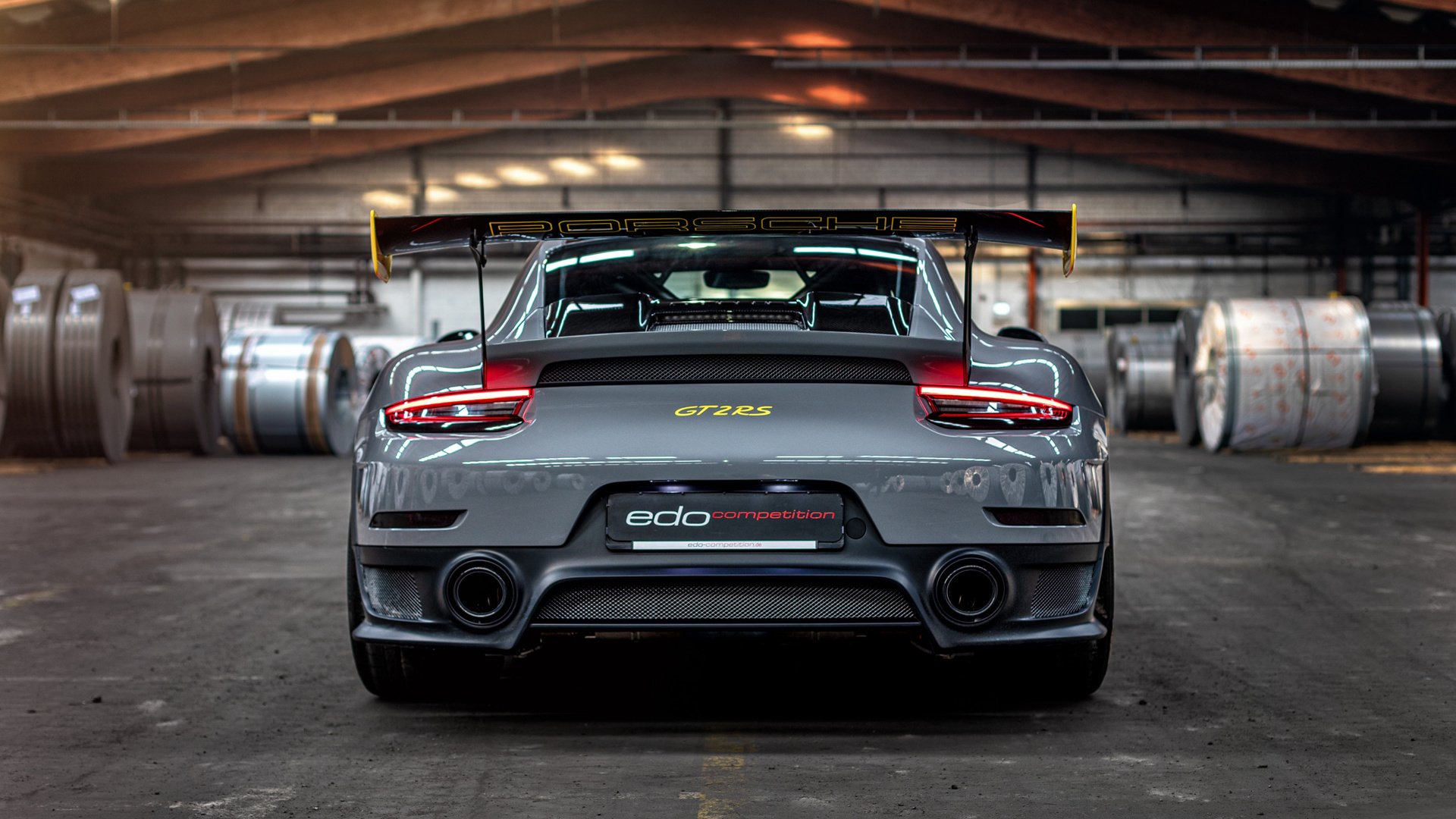 F1年度争冠焦点战，葡萄牙车手波尔蒂芒绝杀委内瑞拉黑马，上演史诗逆转